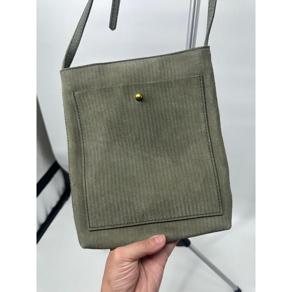 NWT Madewell Frosted Willow Corduroy Suede Magnetic Adjustable Strap Crossbody B